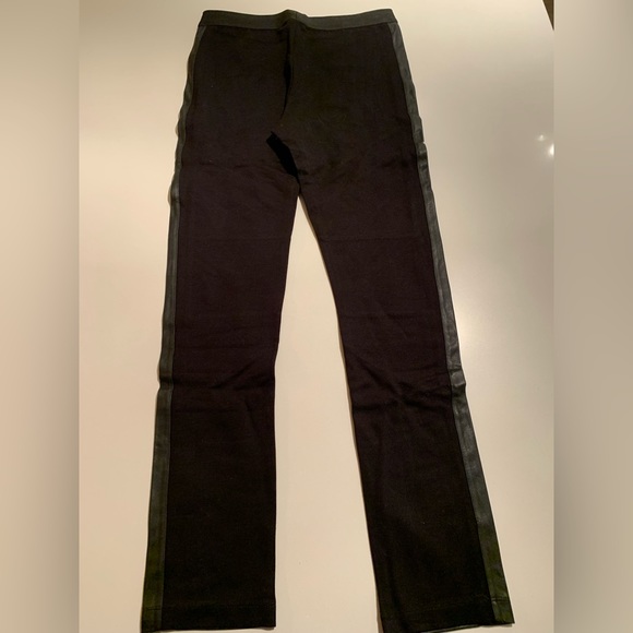 Straight leg pants - Picture 2 of 4